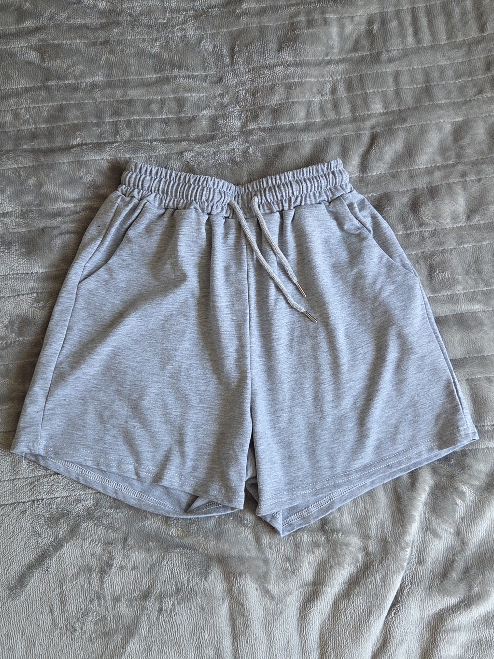Light Gray Elastic Drawstring Athletic Shorts